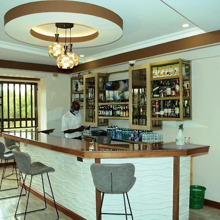 Villa Grazia Luxury Hotel ไนวาชา ภายนอก รูปภาพ