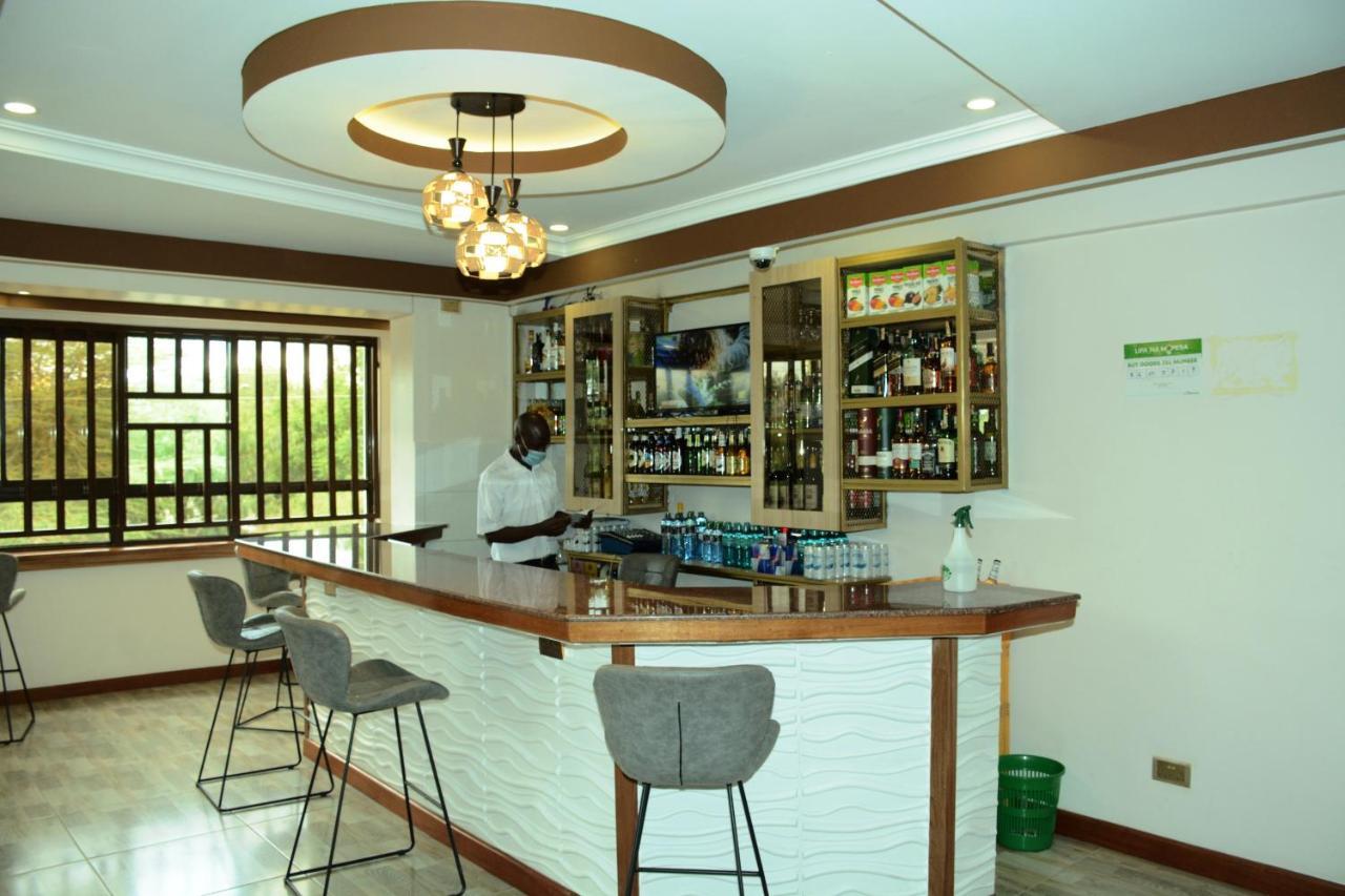 Villa Grazia Luxury Hotel ไนวาชา ภายนอก รูปภาพ