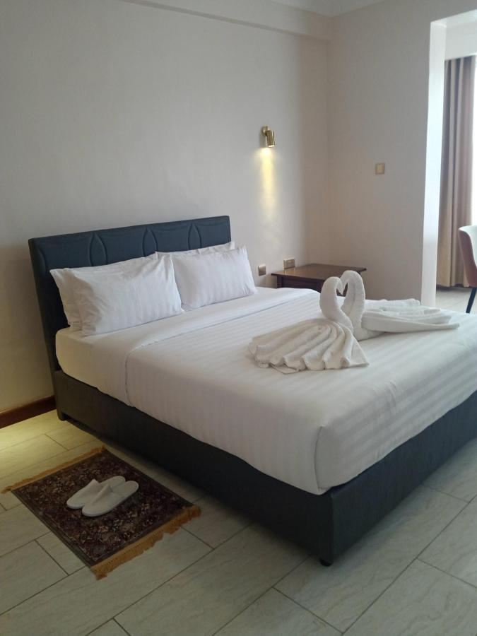 Villa Grazia Luxury Hotel ไนวาชา ภายนอก รูปภาพ
